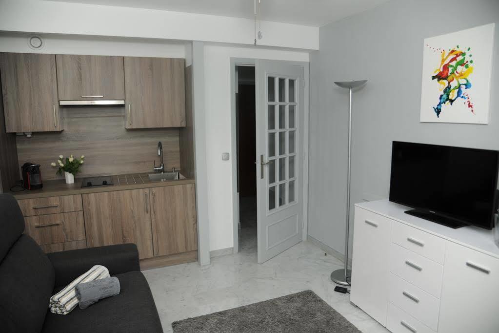L'Azur Promenade Apartment Nice Bagian luar foto